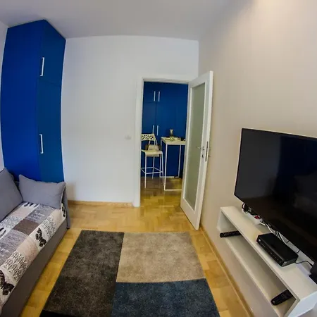 Stefani アパート