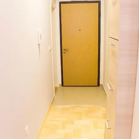 Stefani * Βελιγράδι